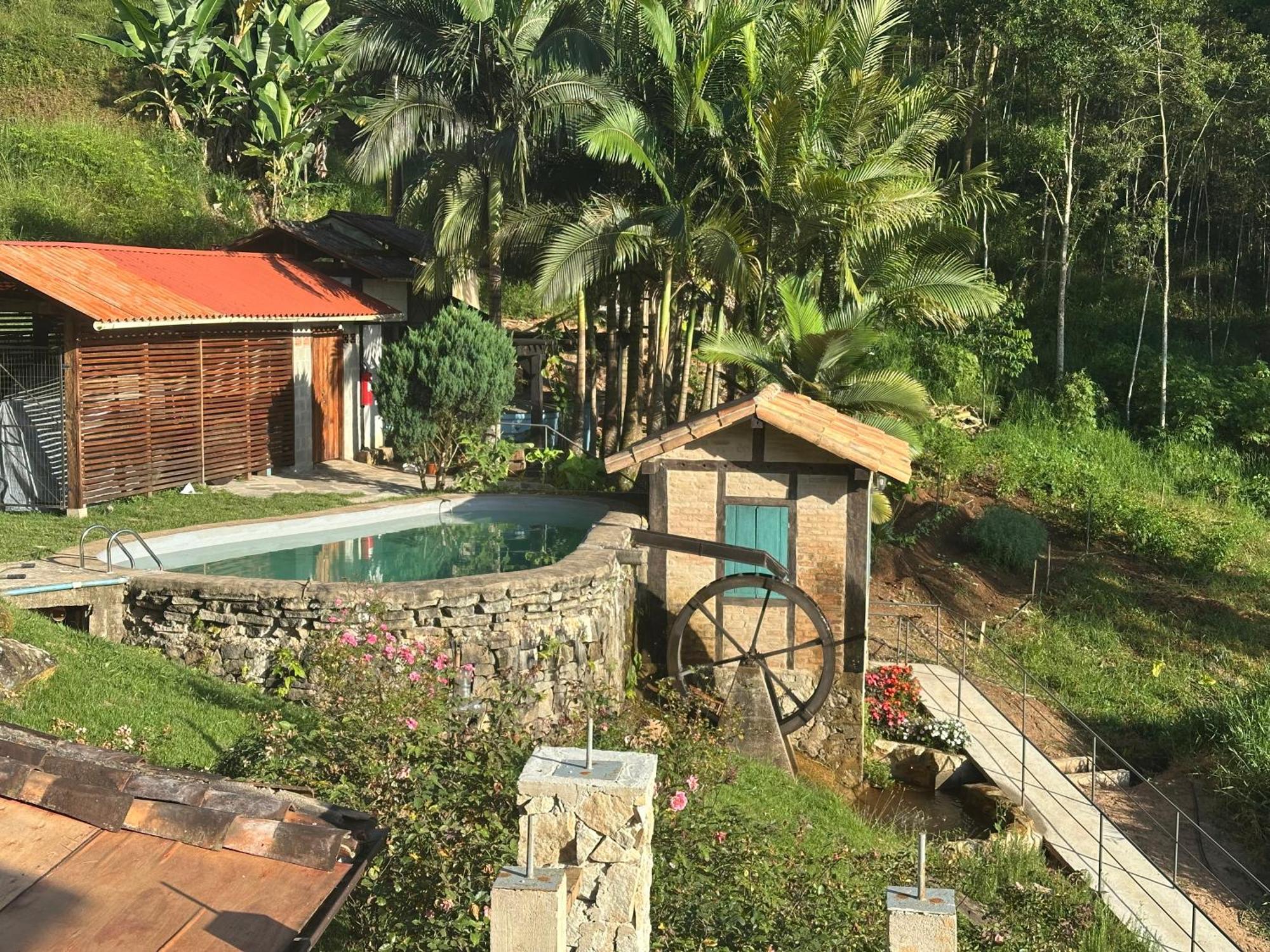 Hotel Pousada Da Cervejaria Altezza Via Olivari Venda Nova do Imigrante Exterior foto